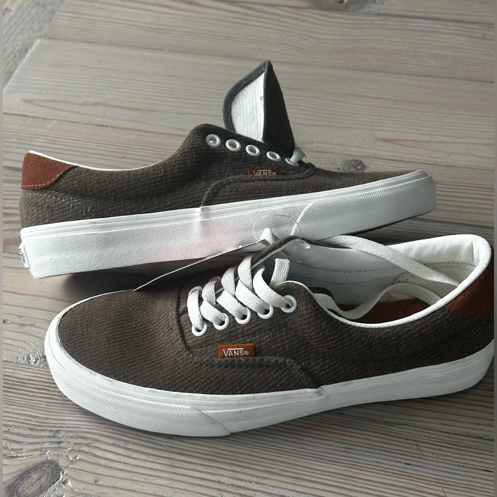 Vans Green Sneakers Comfortable and Trendy